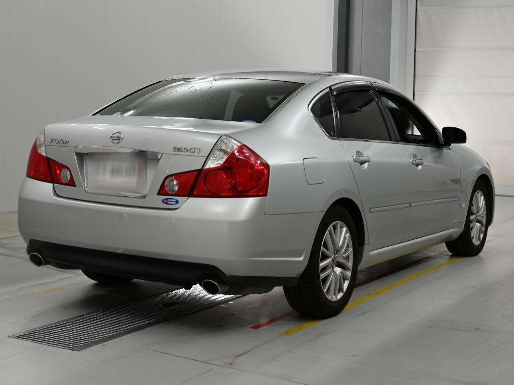 NISSAN FUGA