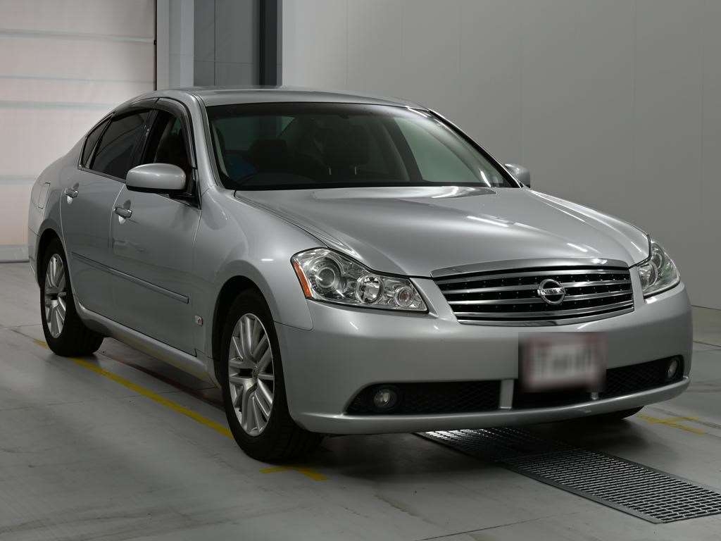 NISSAN FUGA