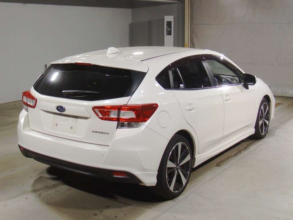 SUBARU IMPREZA
