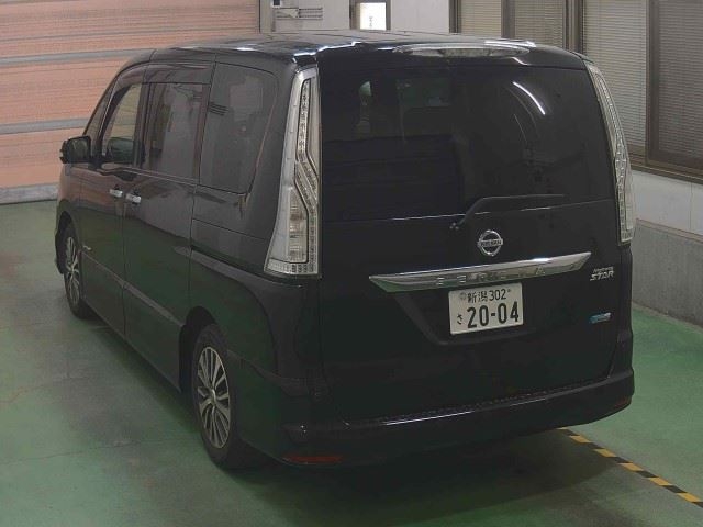 NISSAN SERENA