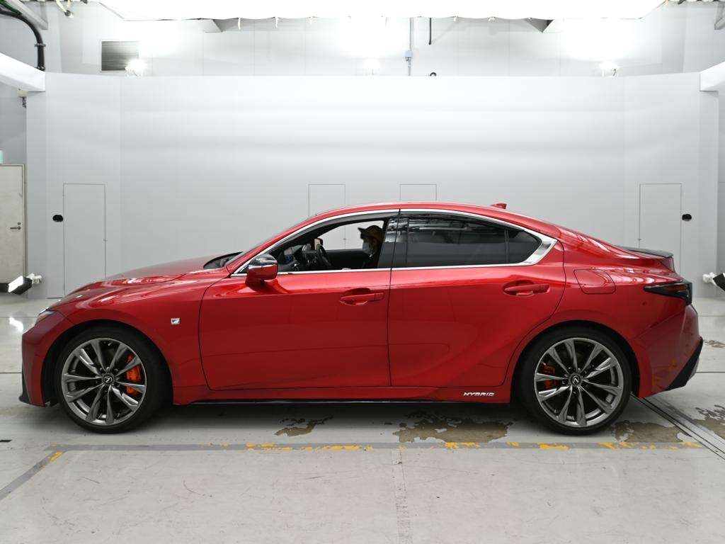 LEXUS IS300H