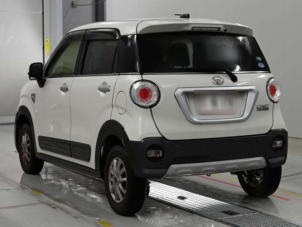 DAIHATSU CAST