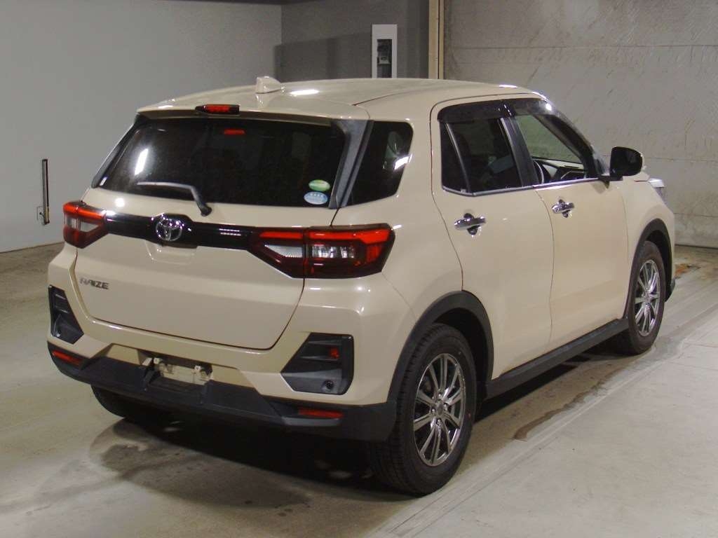 TOYOTA RAIZE