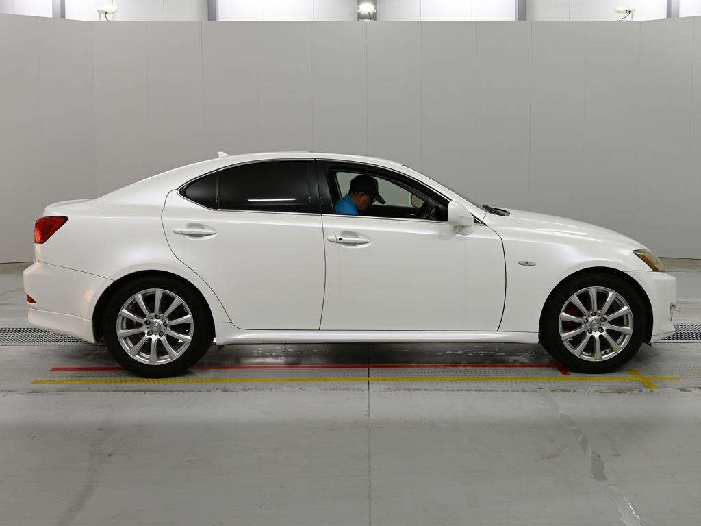 LEXUS IS250