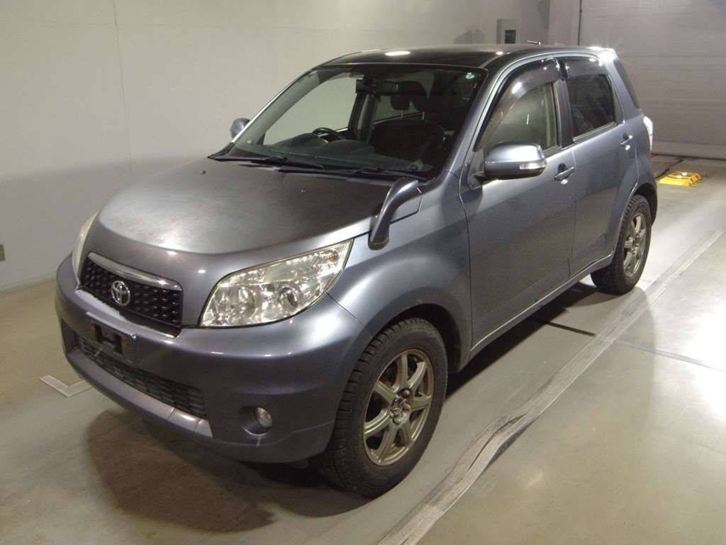 TOYOTA RUSH
