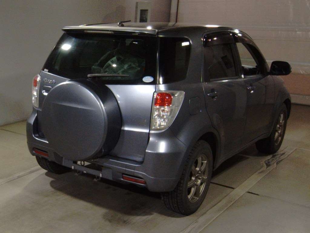 TOYOTA RUSH