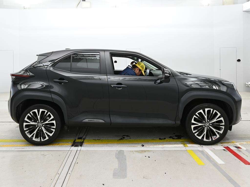 TOYOTA YARIS CROSS