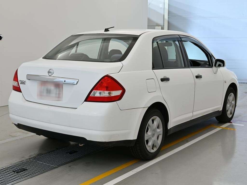 NISSAN TIIDA LATIO