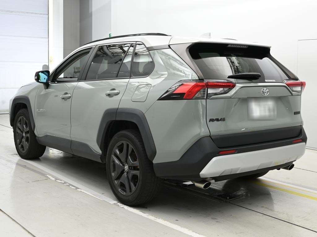 TOYOTA RAV4