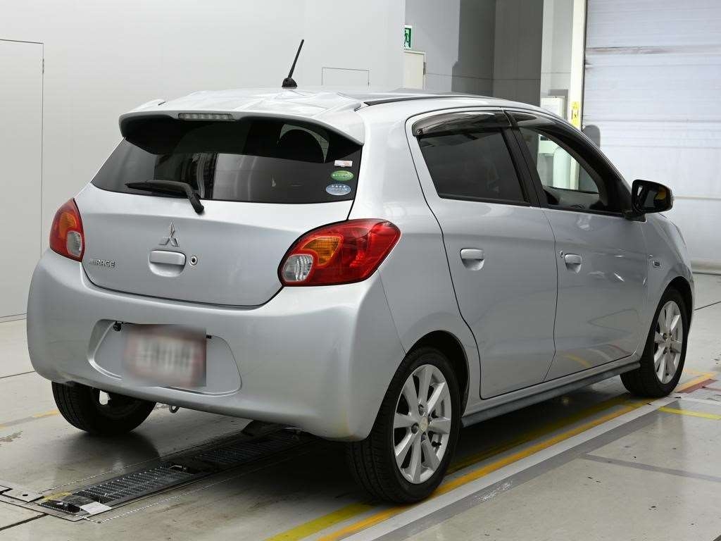 MITSUBISHI MIRAGE