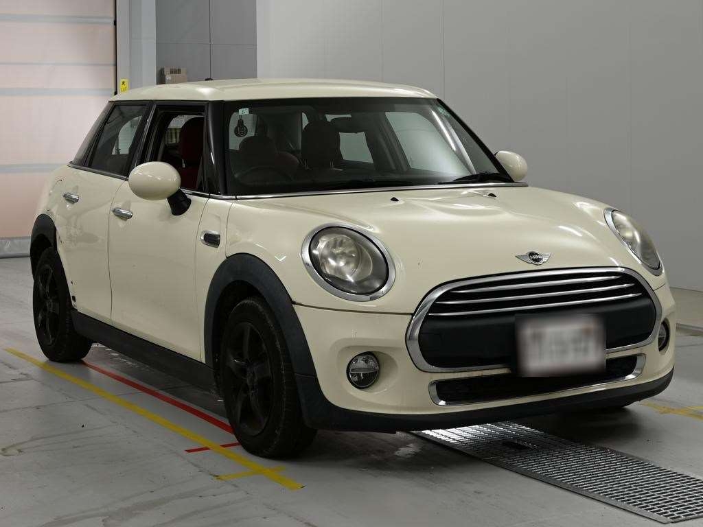 MINI HATCH