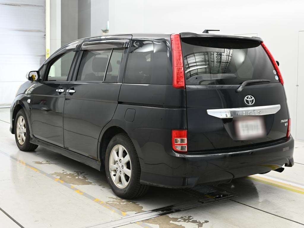 TOYOTA ISIS