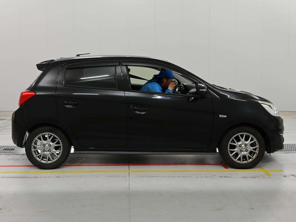 MITSUBISHI MIRAGE