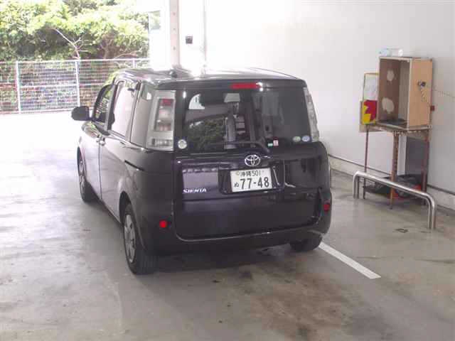 TOYOTA SIENTA