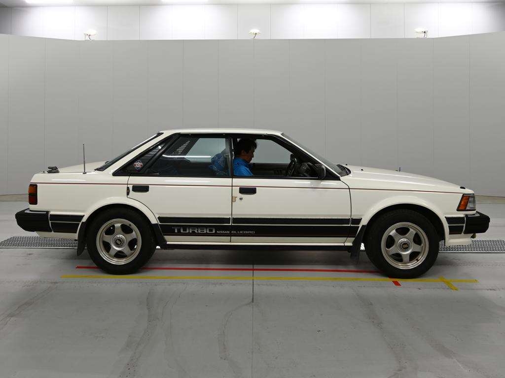 NISSAN BLUEBIRD