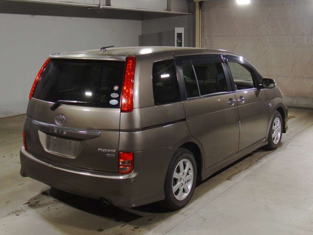 TOYOTA ISIS