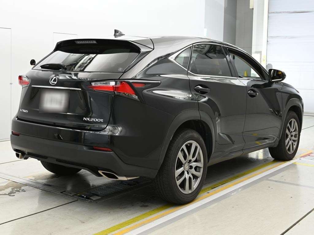 LEXUS NX200T