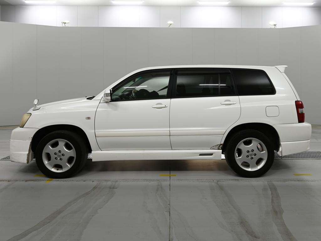 TOYOTA KLUGER V