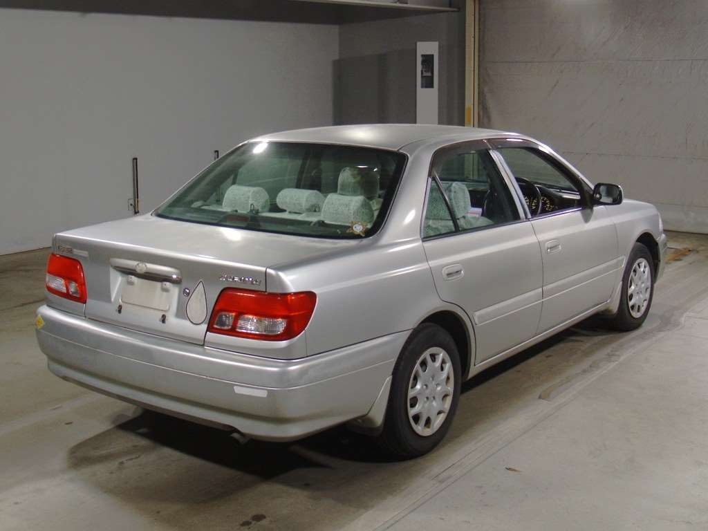 TOYOTA CARINA