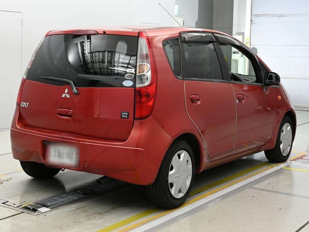 MITSUBISHI COLT