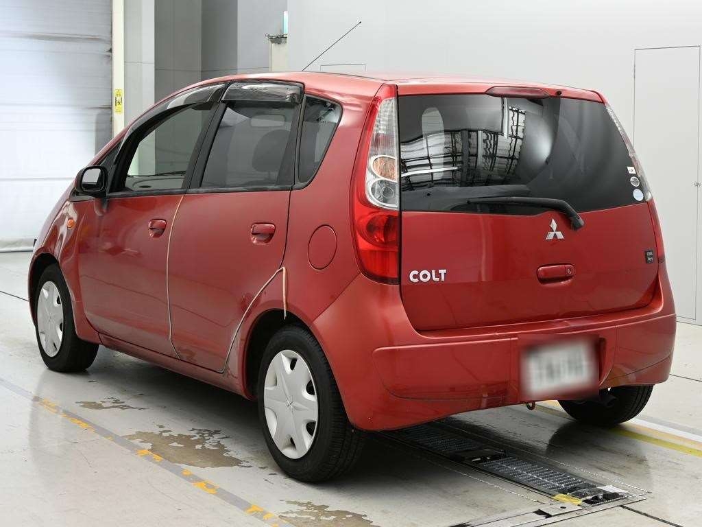 MITSUBISHI COLT