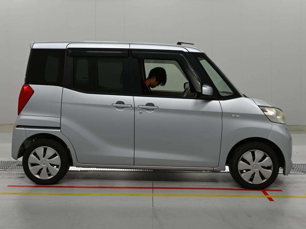 MITSUBISHI EK SPACE