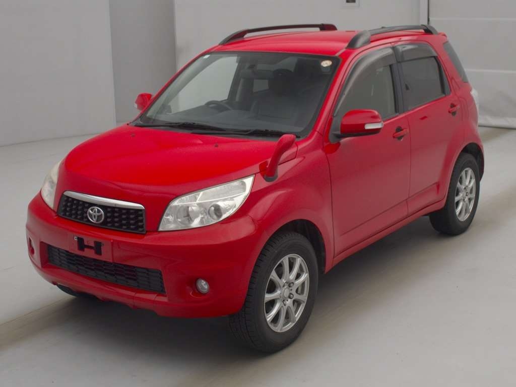 TOYOTA RUSH