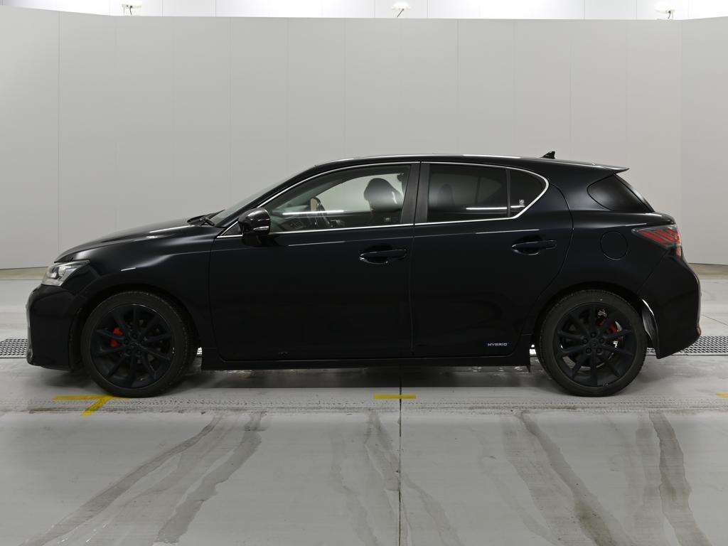 LEXUS CT200H