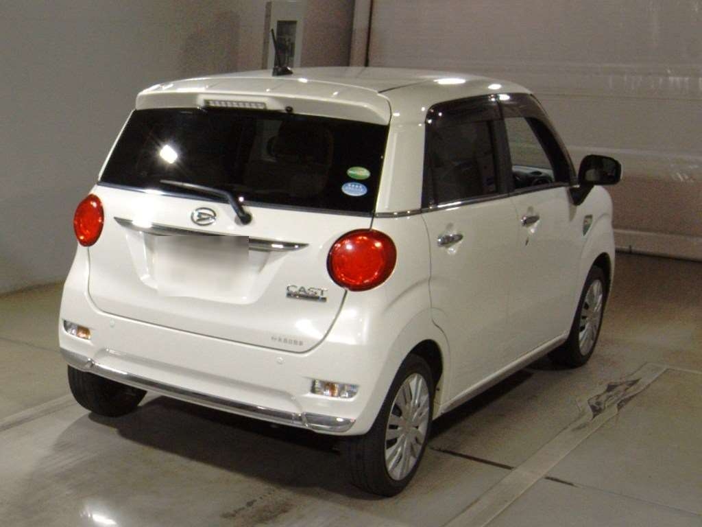 DAIHATSU CAST