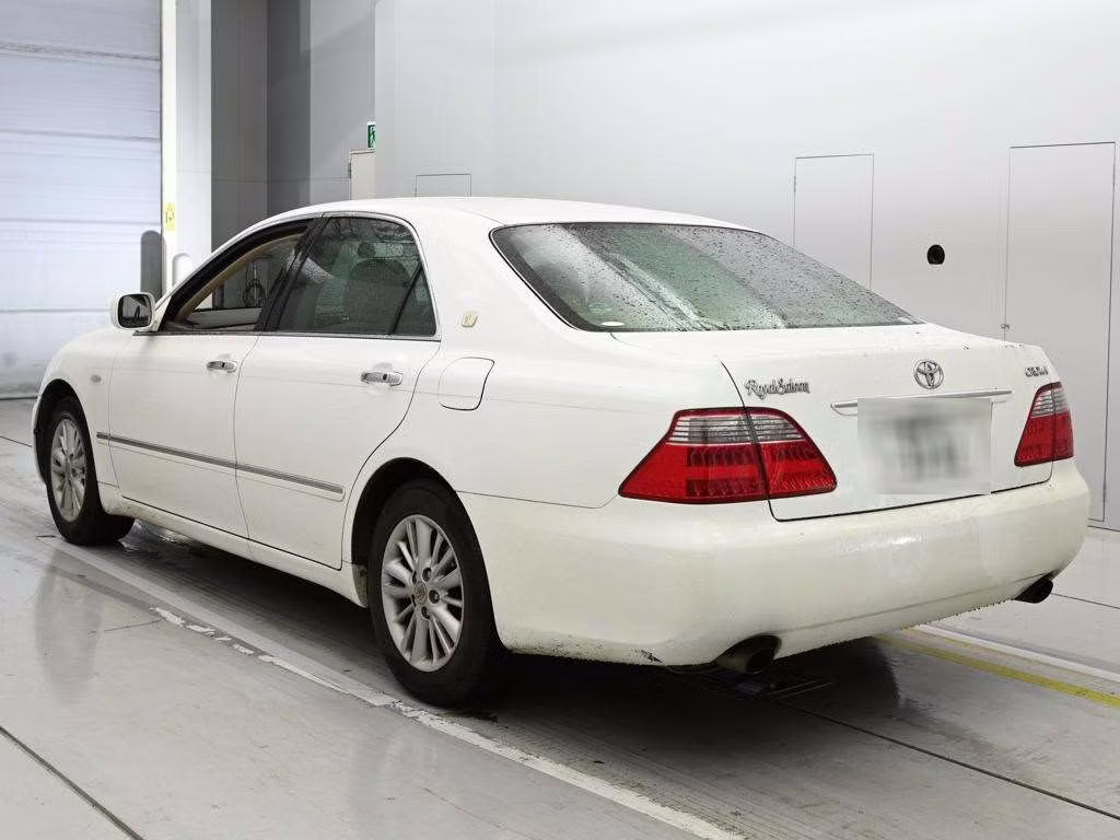 TOYOTA CROWN