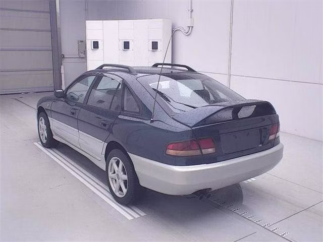 MITSUBISHI GALANT