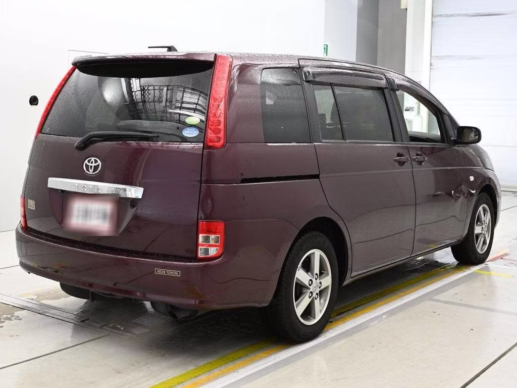 TOYOTA ISIS