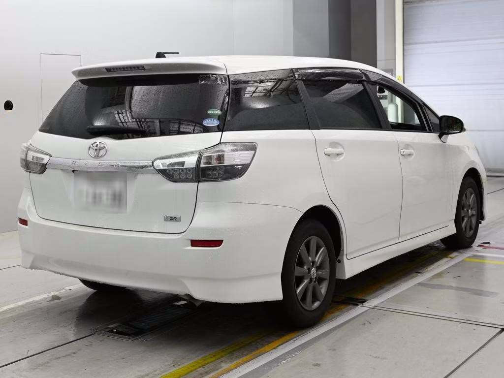 TOYOTA WISH