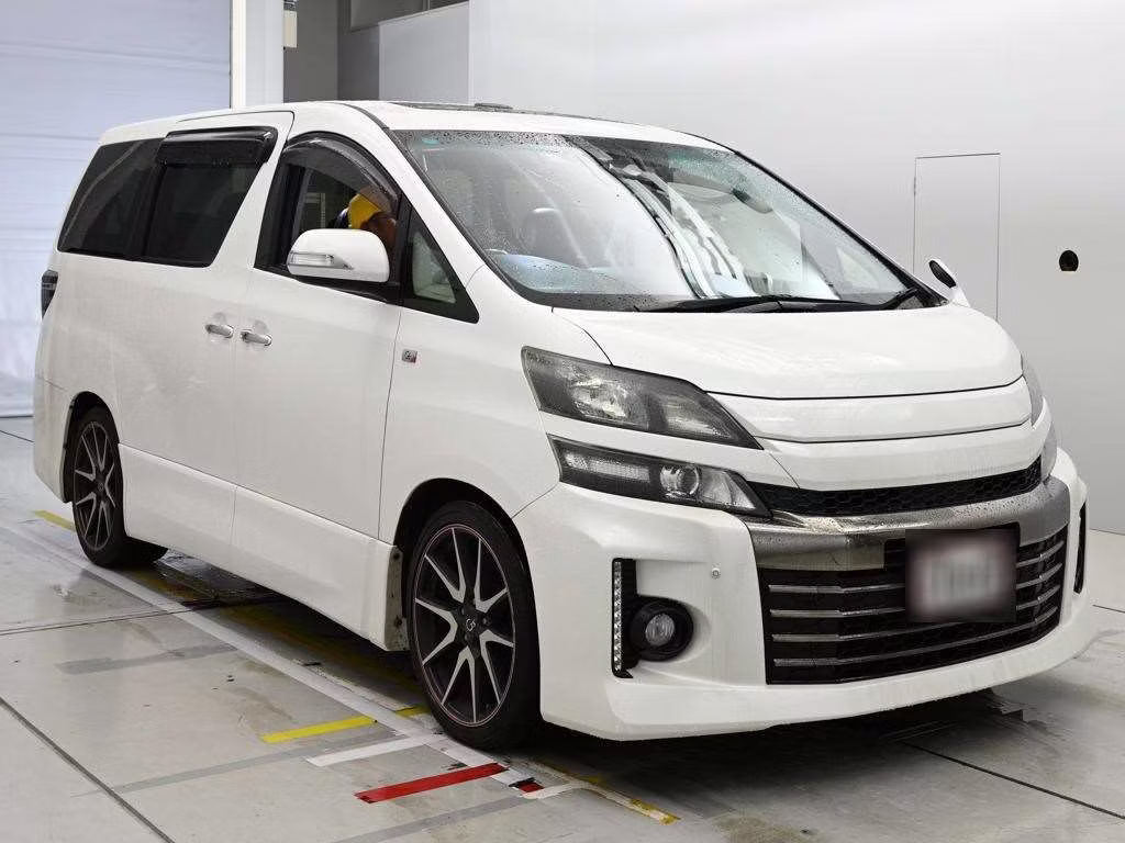 TOYOTA VELLFIRE