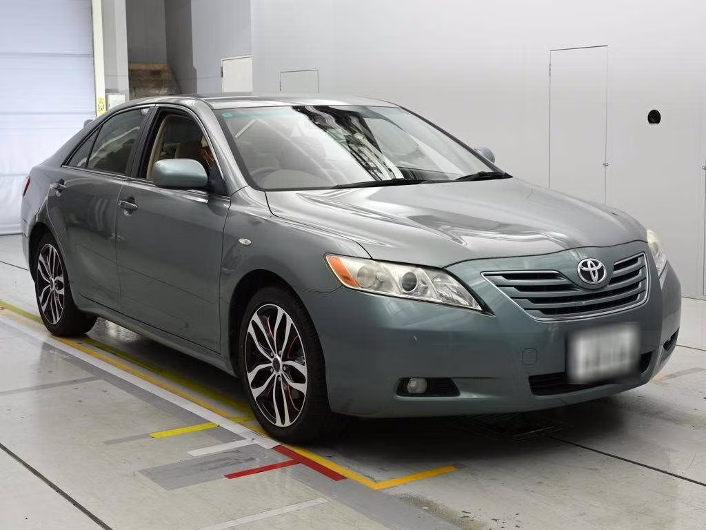 TOYOTA CAMRY
