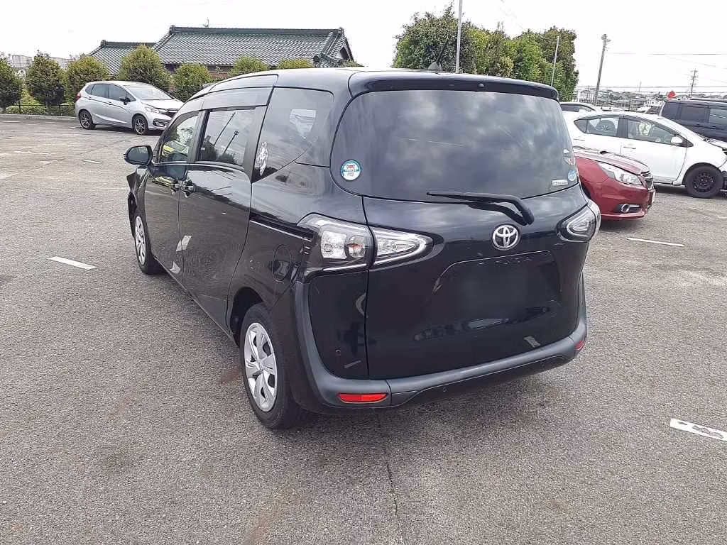 TOYOTA SIENTA