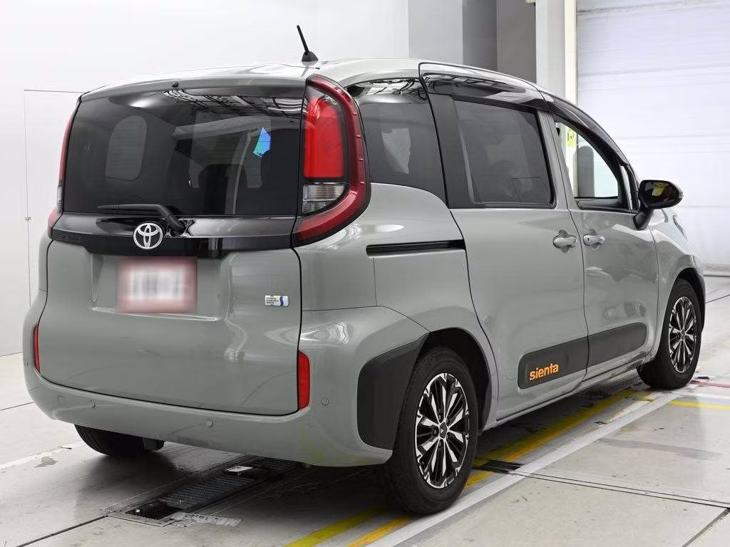 TOYOTA SIENTA