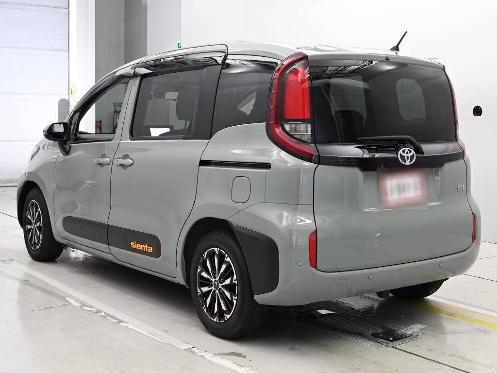 TOYOTA SIENTA