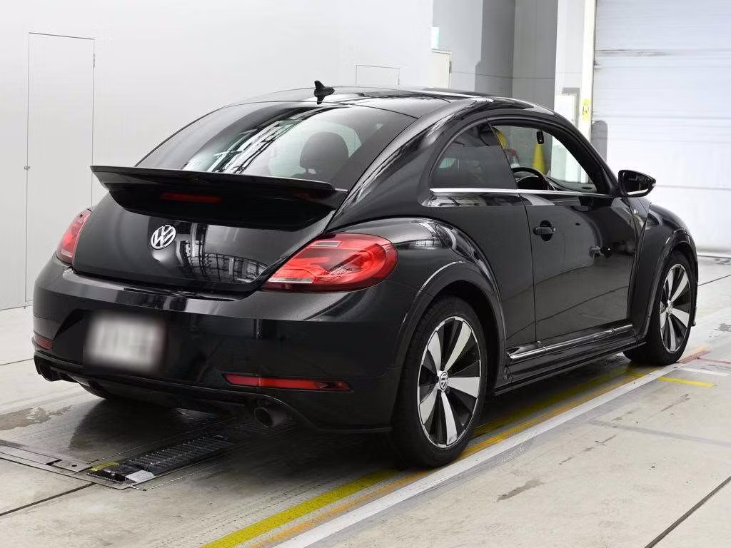 VOLKSWAGEN BEETLE