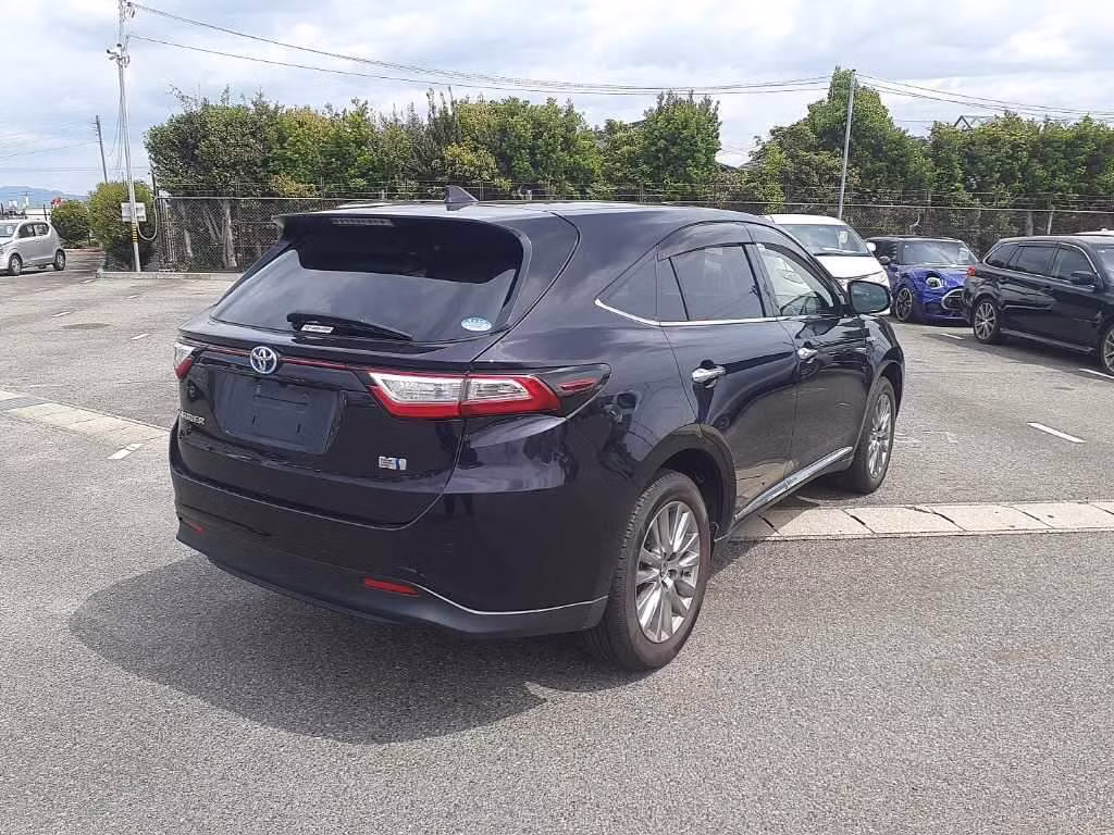 TOYOTA HARRIER