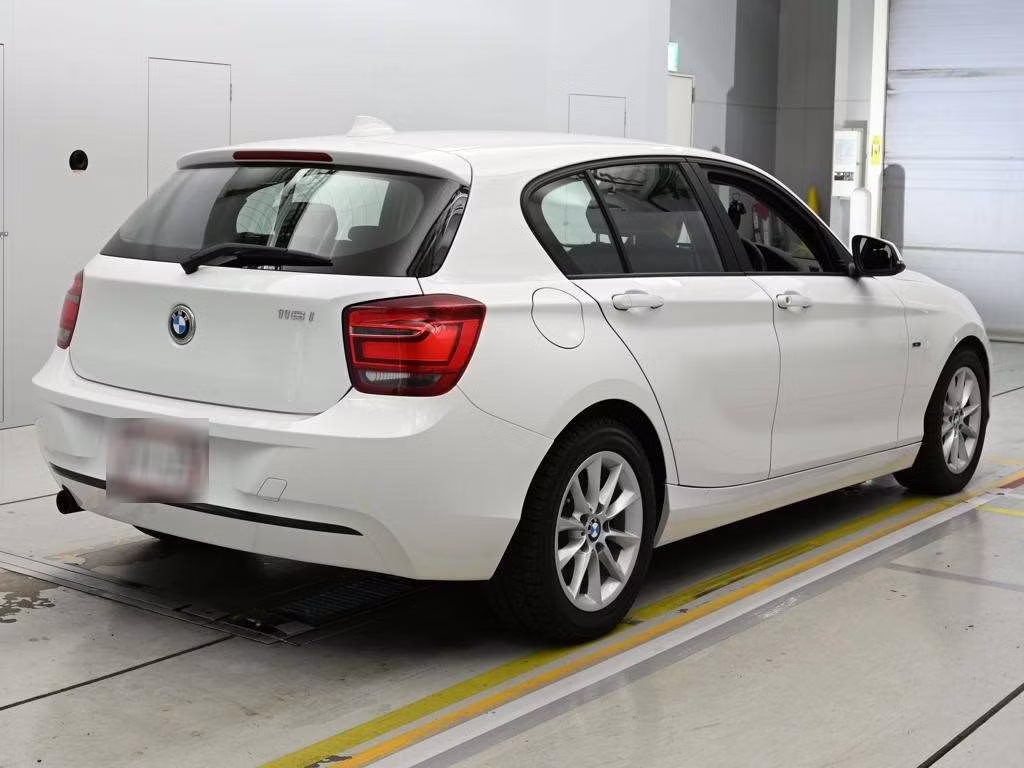 BMW 1-SERIES