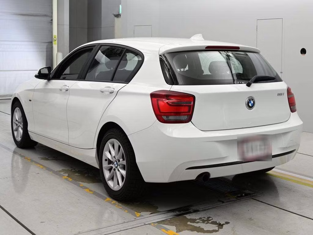 BMW 1-SERIES