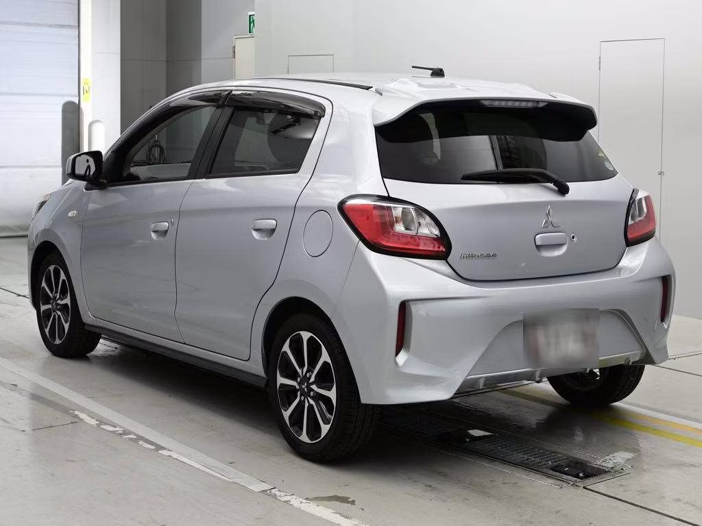 MITSUBISHI MIRAGE