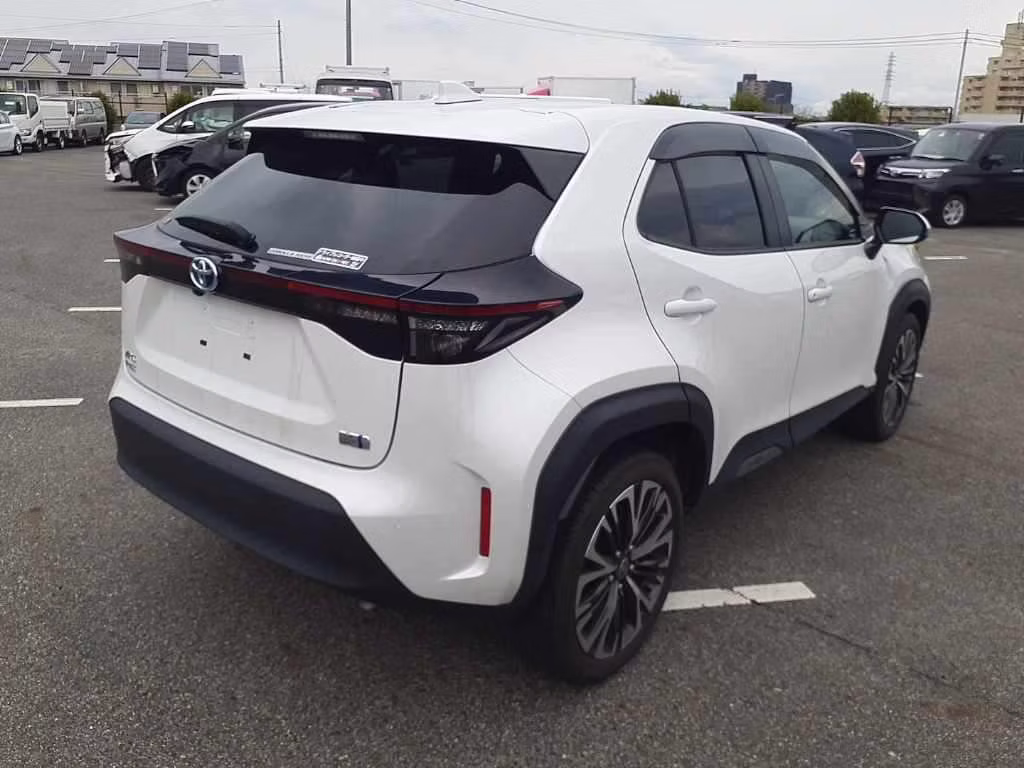 TOYOTA YARIS CROSS