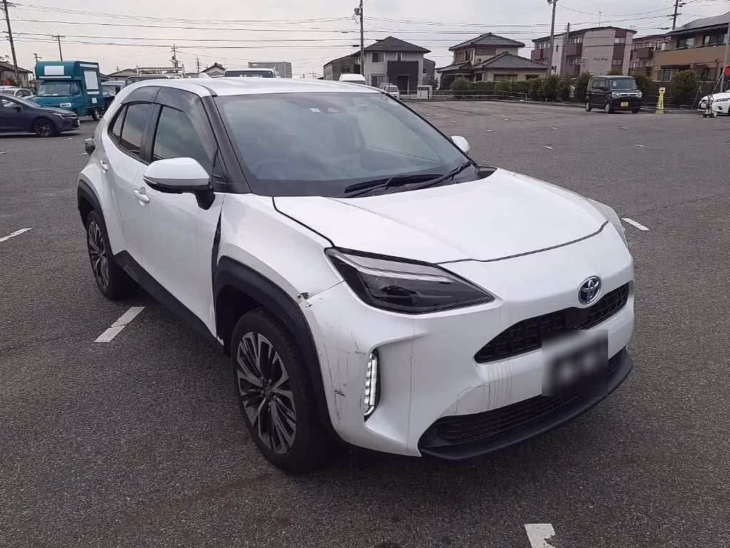 TOYOTA YARIS CROSS