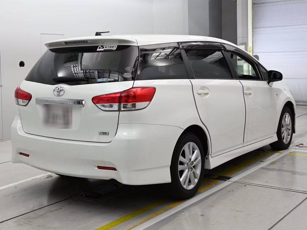 TOYOTA WISH