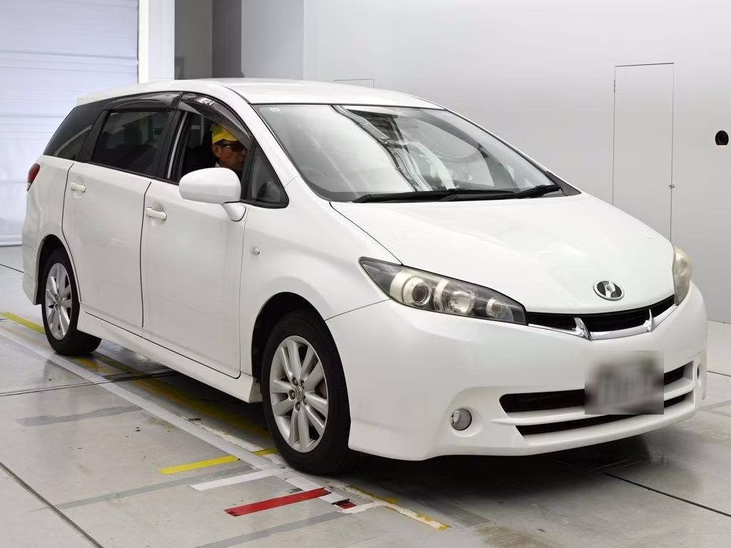 TOYOTA WISH