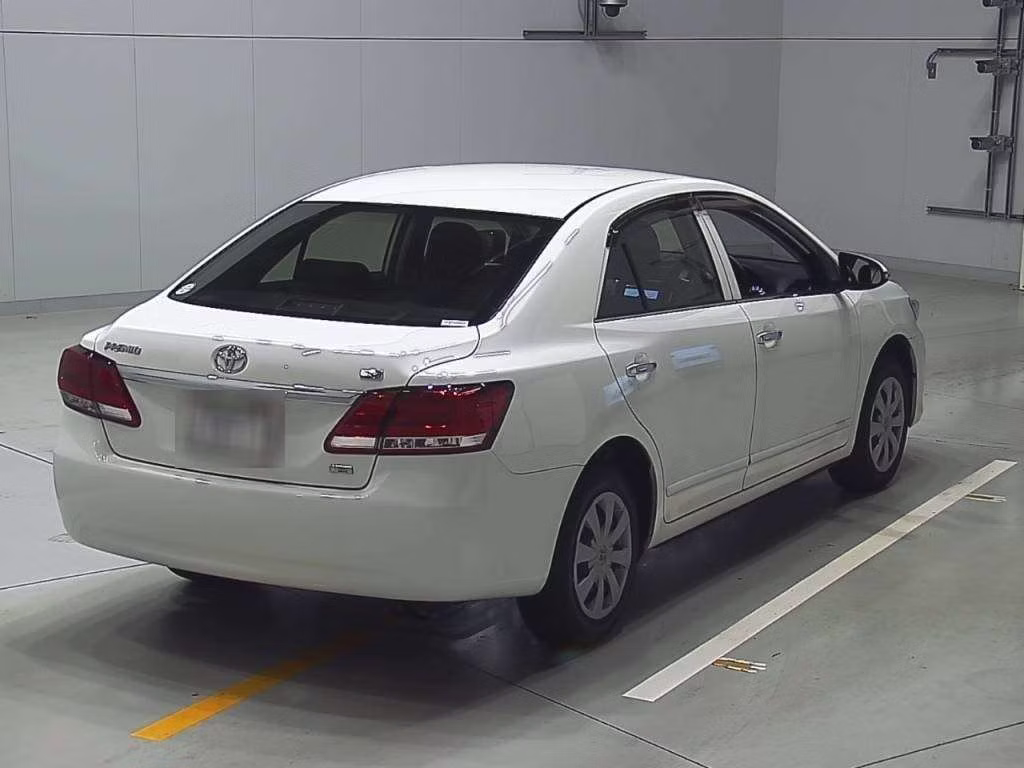 TOYOTA PREMIO