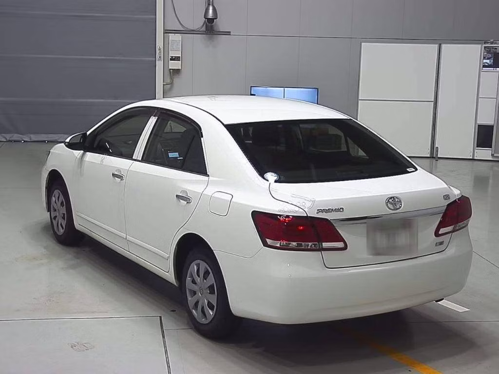 TOYOTA PREMIO