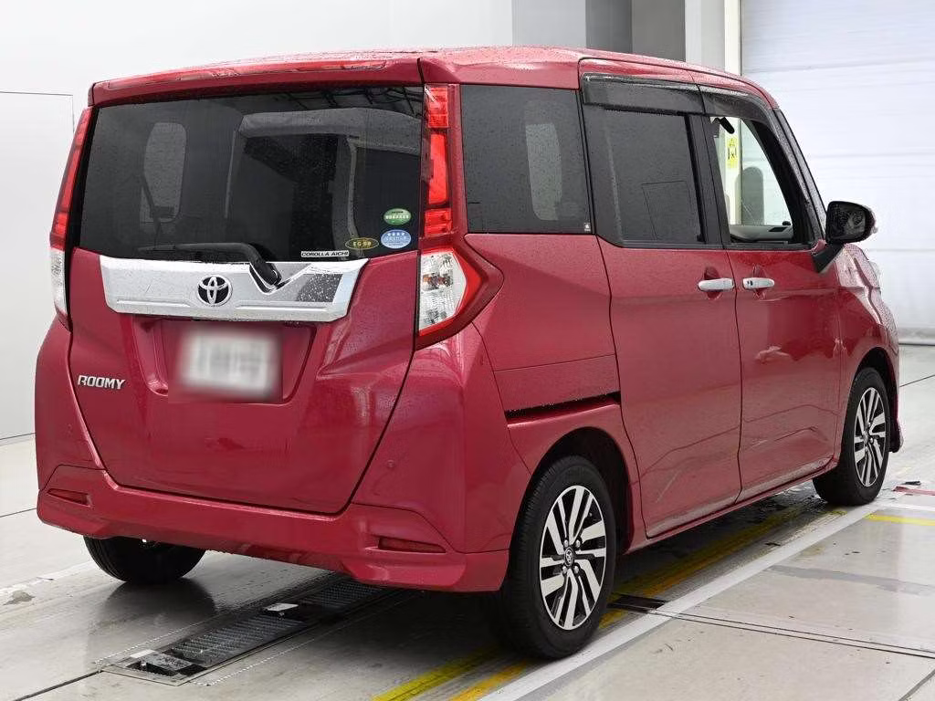 TOYOTA ROOMY